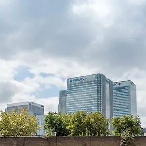 Centra Wharf , Londres Reino Unido