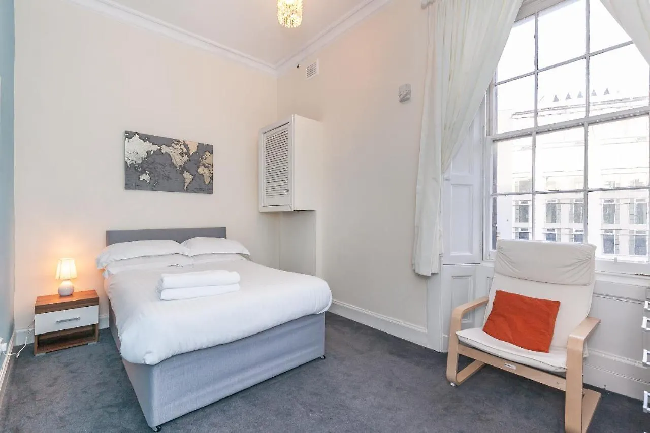 The Edinburgh Victorian - 3 Bedroom Apartment